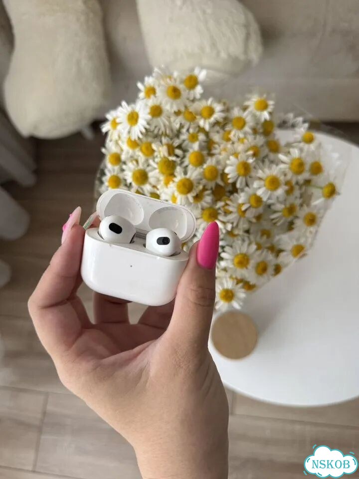 AirPods 3 фото 1