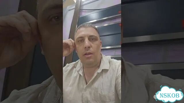 Секционные ворота фото 2
