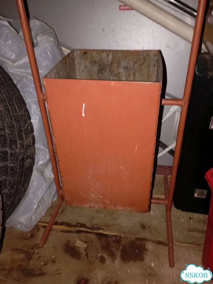 Продам уличную мусорку,урну металл фото 1