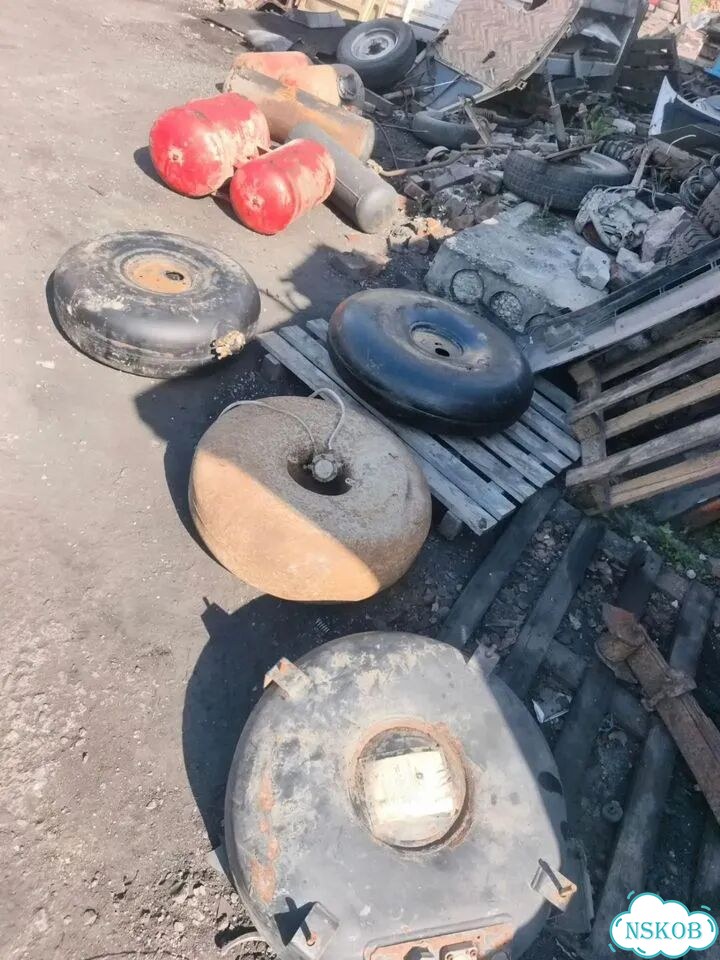 Газовый баллон под запаску на легковую машину фото 1