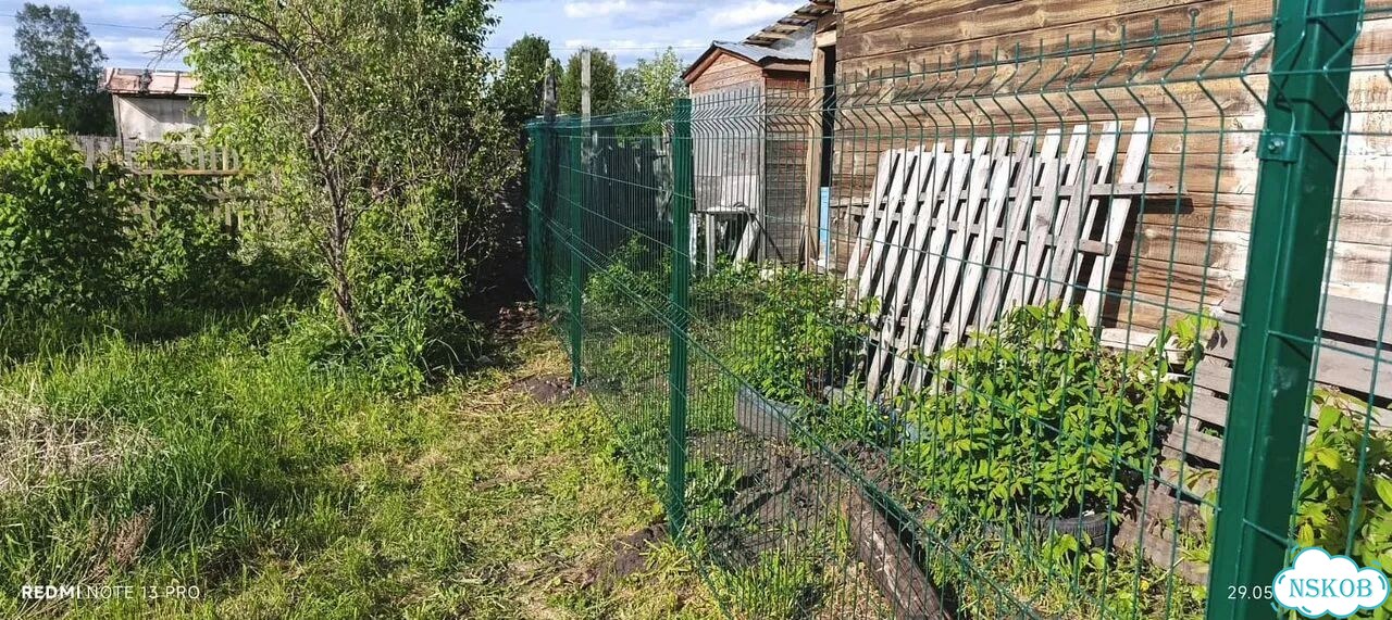 Установка забора из 3D сетки фото 5