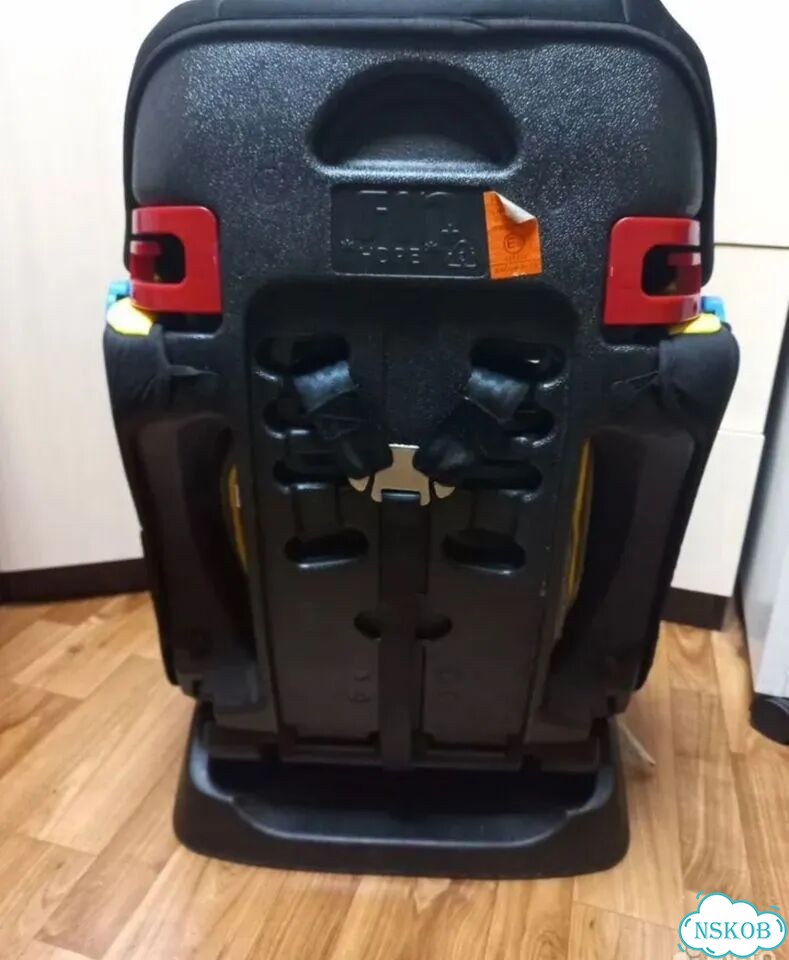 Продам детское автокресло фото 2