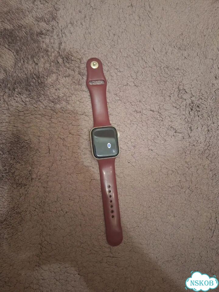 Часы apple watch se 44 mm 2024 фото 2