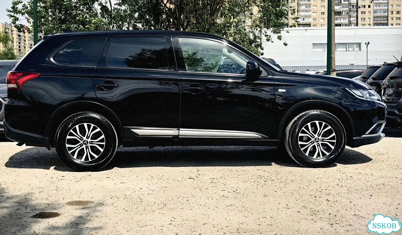 Аренда авто с выкупом Mitsubishi Outlander 2018 фото 5
