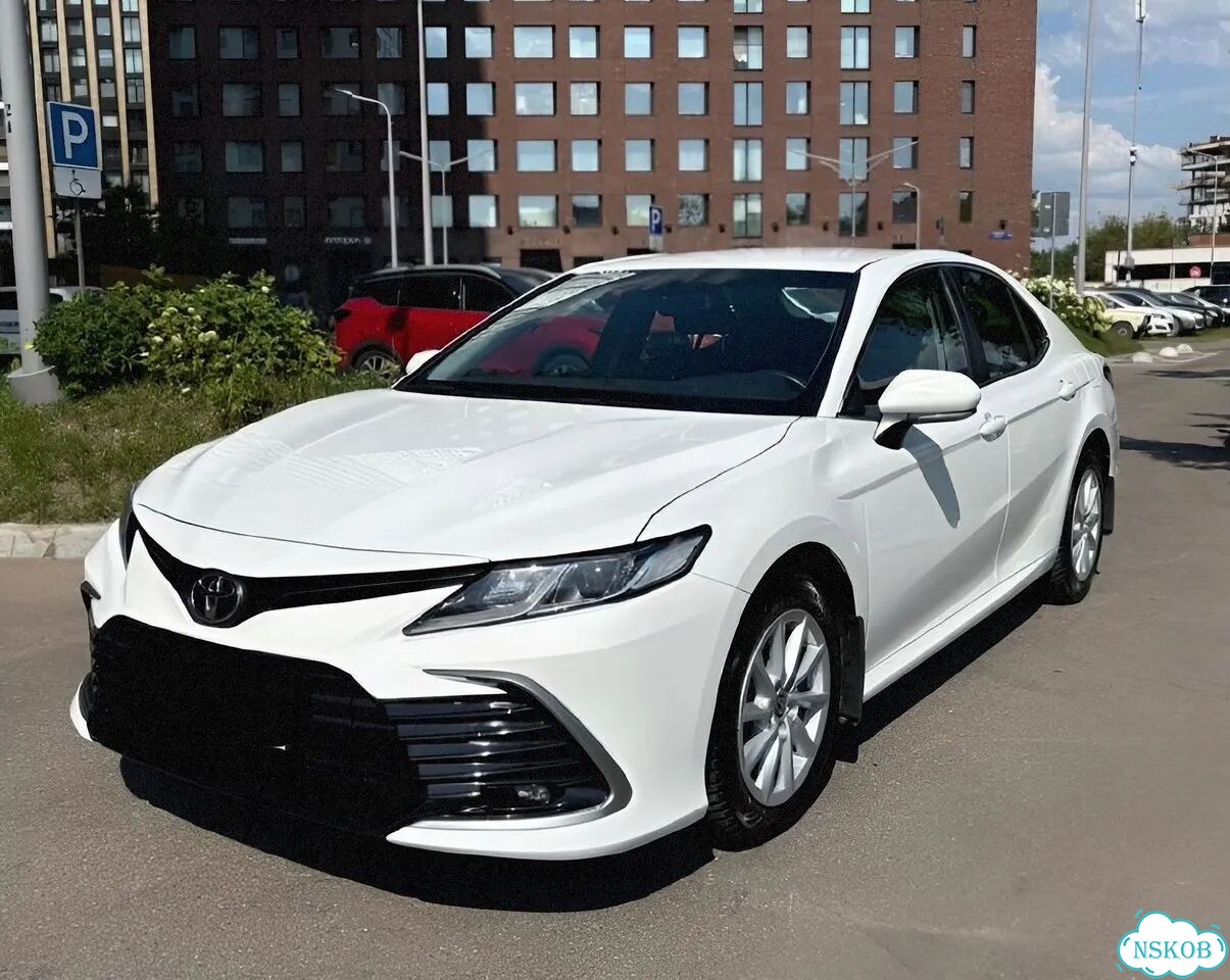 Аренда авто с выкупом Toyota Camry 2021 фото 2