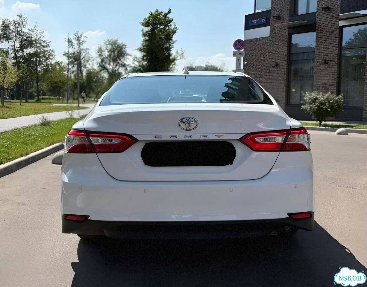 Аренда авто с выкупом Toyota Camry 2021 фото 6