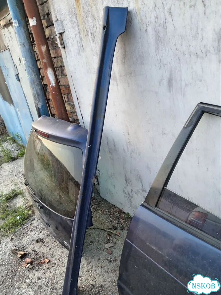 Toyota corolla spacio. Дверь левая задняя фото 1