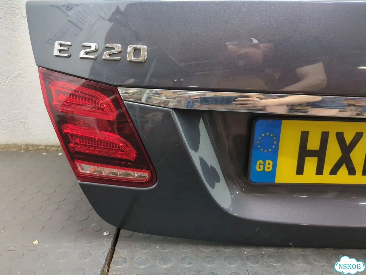 Крышка багажника Mercedes E W212 фото 4