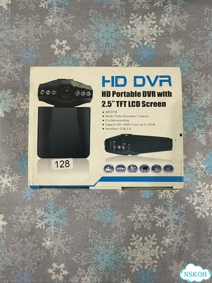 Атомобильный видеорегистратор HD DVR новый фото 1