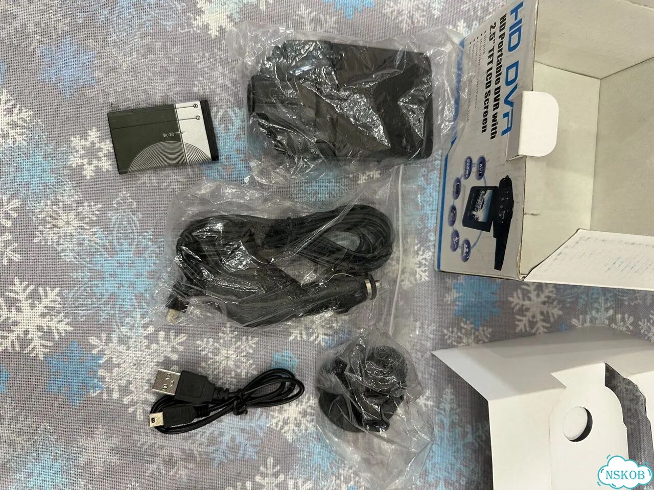 Атомобильный видеорегистратор HD DVR новый фото 2