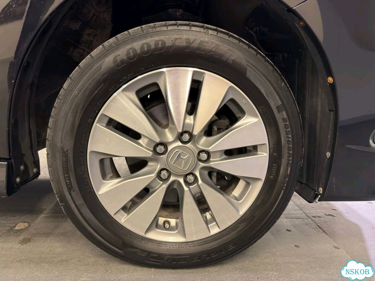 Honda Stepwgn 2.0 AT, 2011, 212 856 км фото 12