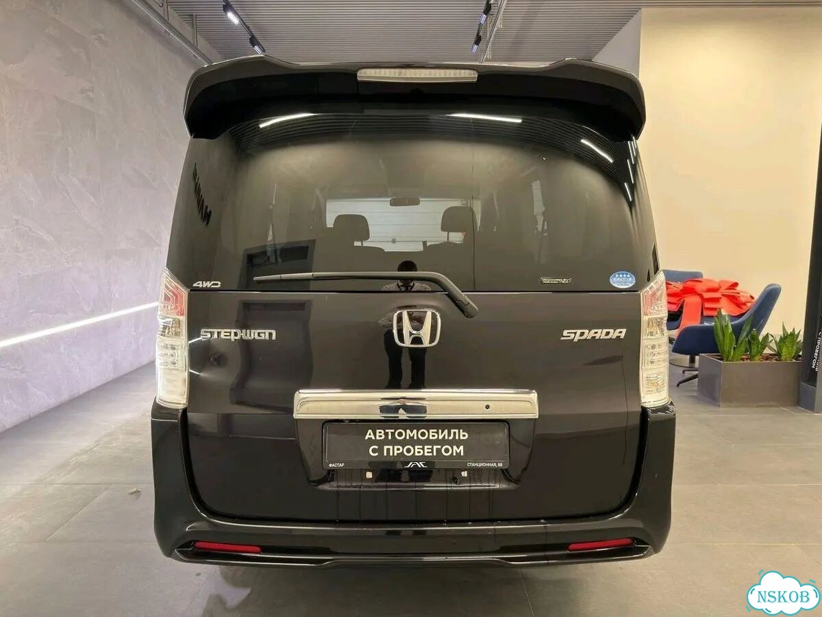 Honda Stepwgn 2.0 AT, 2011, 212 856 км фото 5