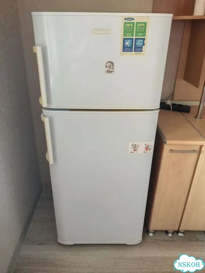 Холодильник бу фото 1