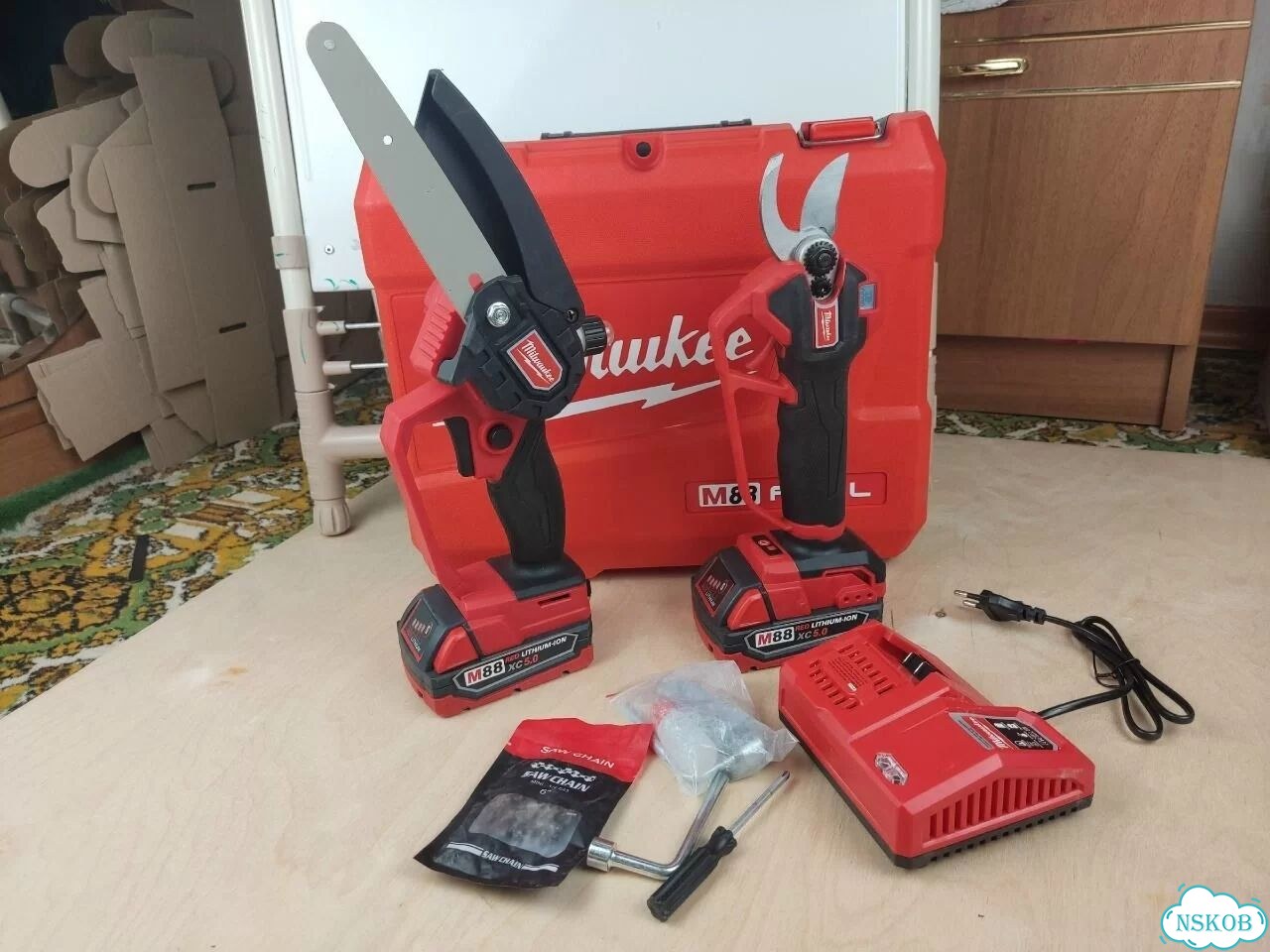 Набор Milwaukee 2в1 сучкорез+секатор фото 8