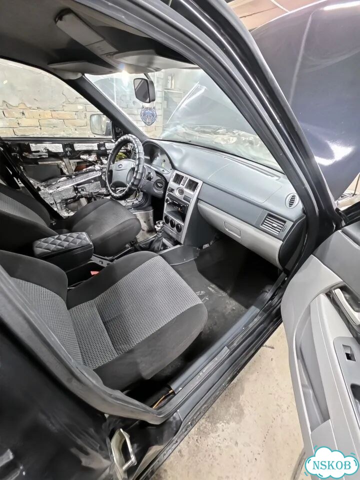 ВАЗ (LADA) Priora 1.6 MT, 2010, 247 979 км фото 8