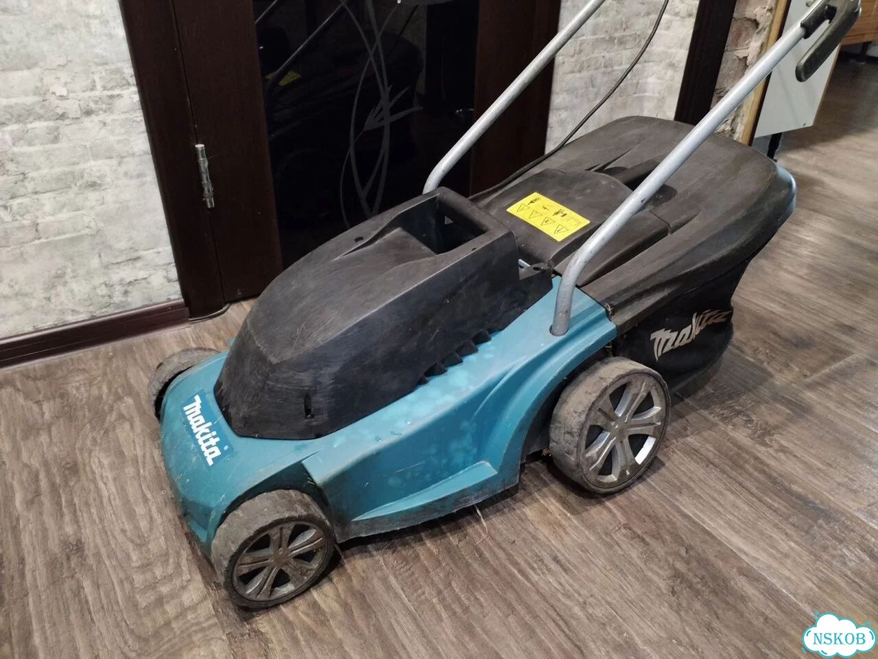 Газонокосилка электрическая makita бу на запчасти фото 1