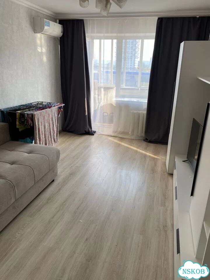 2-к. квартира, 43 м², 3/5 эт. фото 2