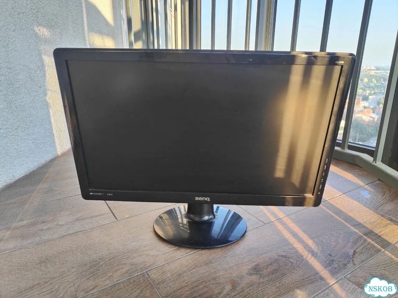 Монитор benq GL2230-T фото 1