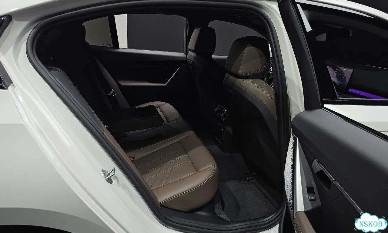 BMW 5 серия 2.0 AT, 2025, 7 500 км фото 18
