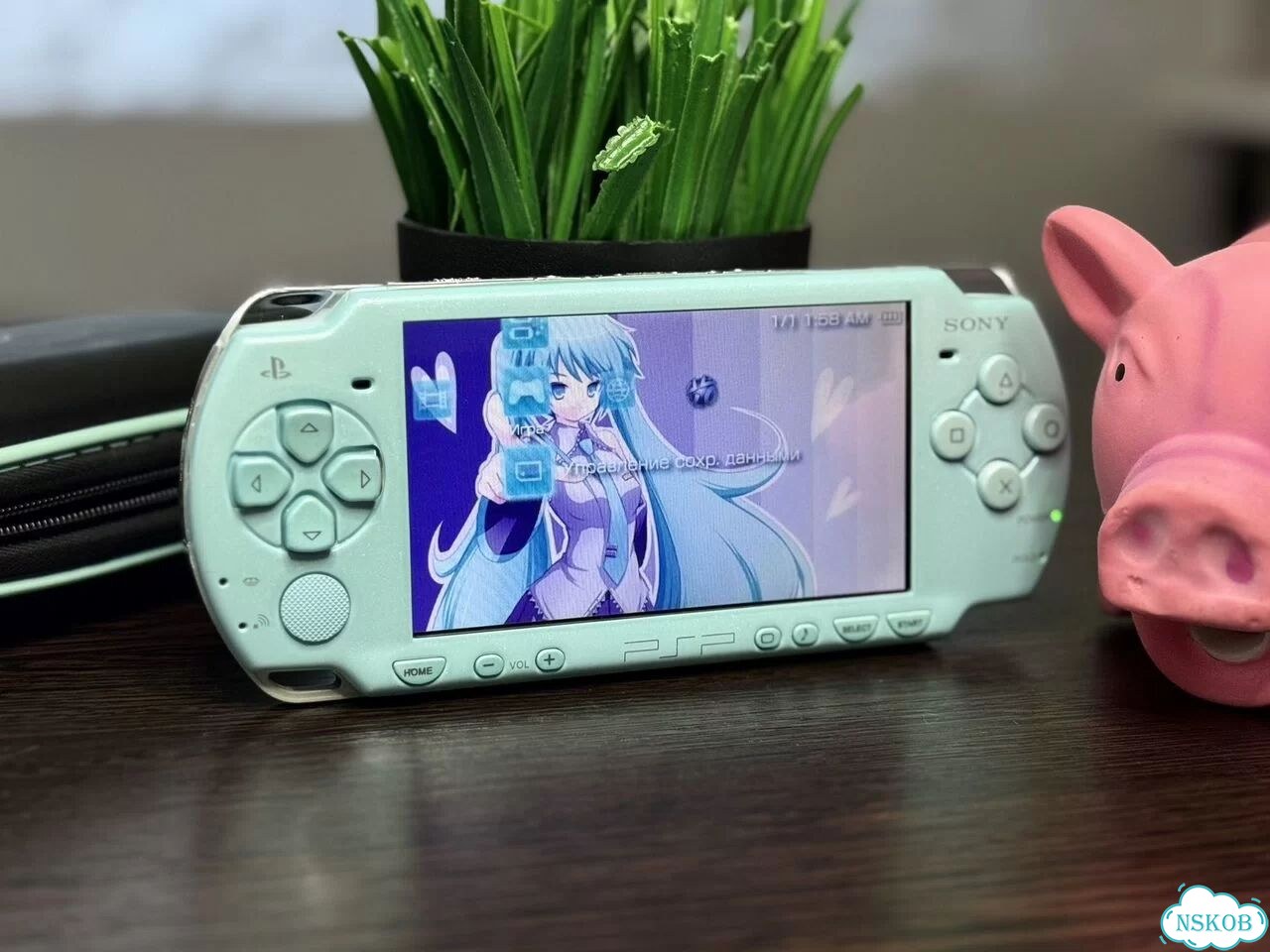 Sony psp slim (psp2000) фото 1