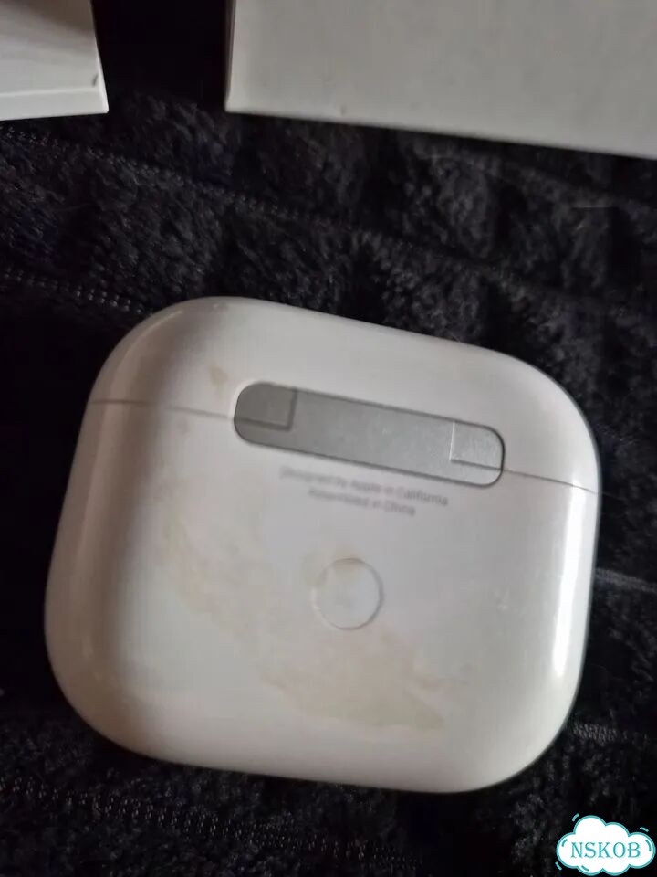 Наушники и часы Apple фото 5