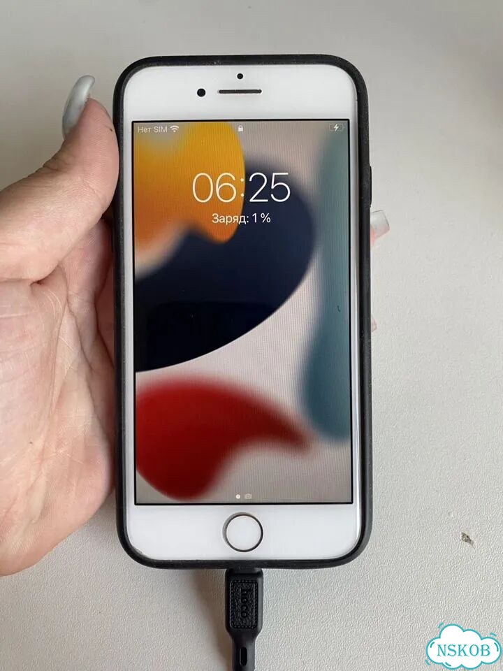 iPhone 7, 32 ГБ, 1 SIM фото 1