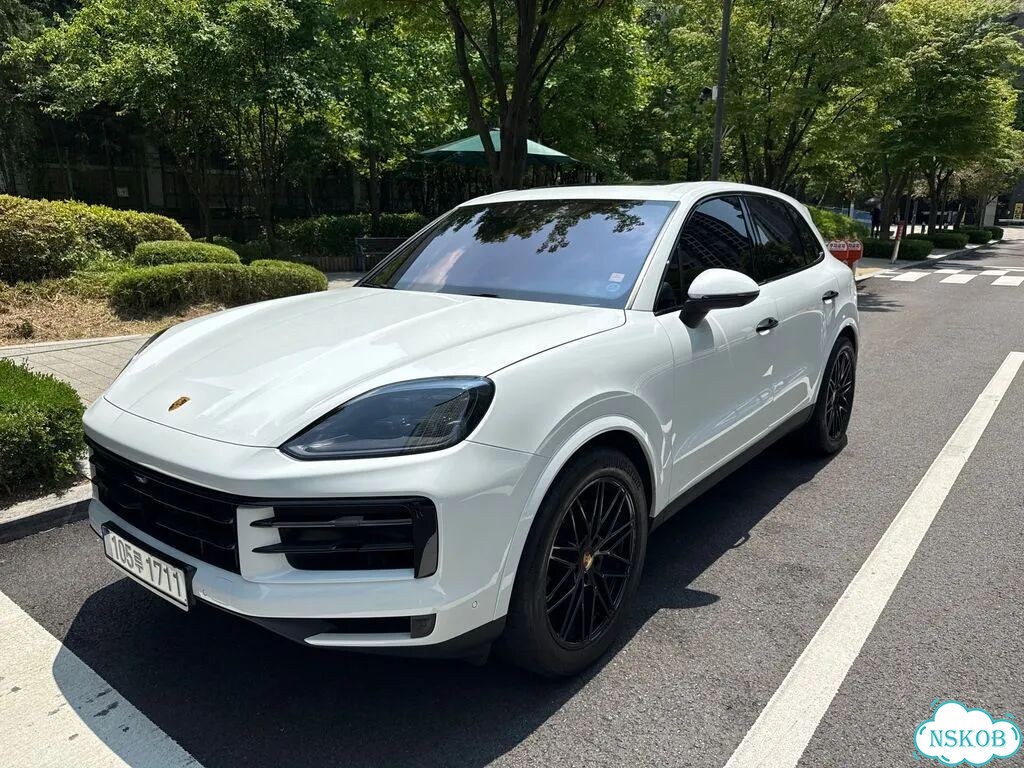 Porsche Cayenne 3.0 AT, 2024, 14 000 км фото 3