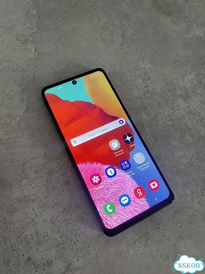 Samsung Galaxy A51, 4/64 ГБ, 2 SIM фото 2