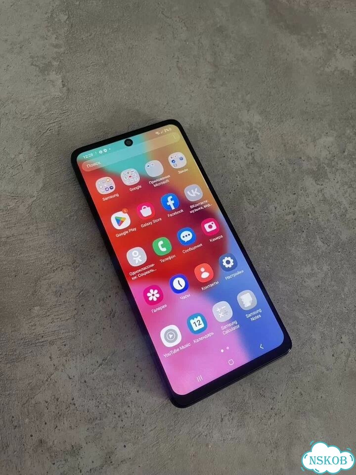 Samsung Galaxy A51, 4/64 ГБ, 2 SIM фото 3