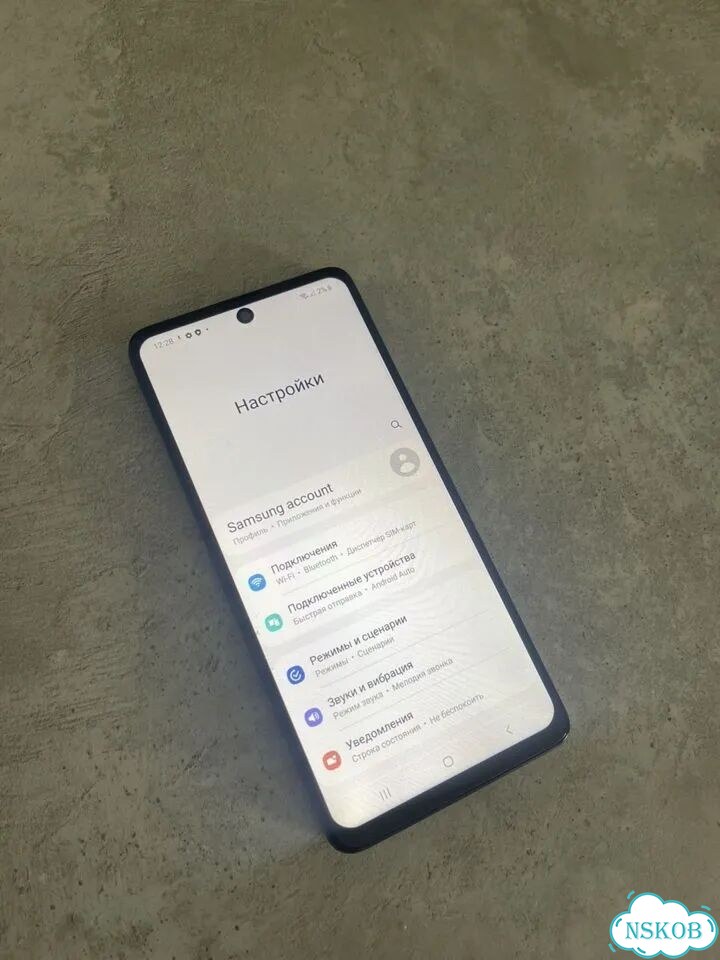 Samsung Galaxy A51, 4/64 ГБ, 2 SIM фото 4