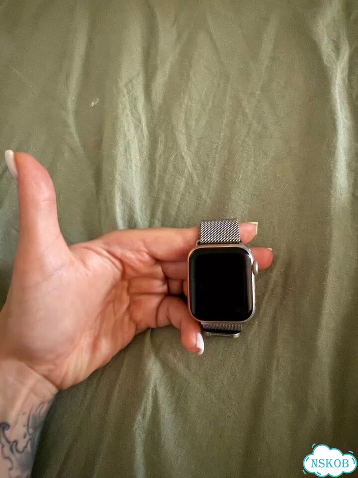 Apple watch 4 40mm фото 1