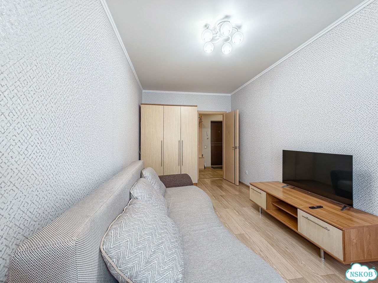 1-к. квартира, 37 м², 4/14 эт. фото 3