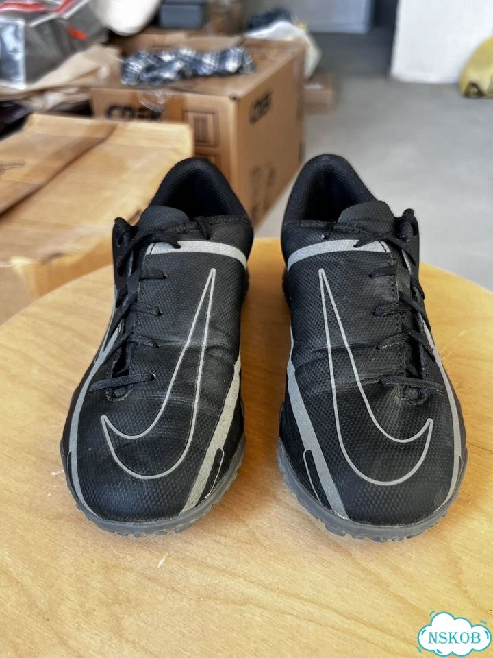 Футбольные бутсы nike фото 2