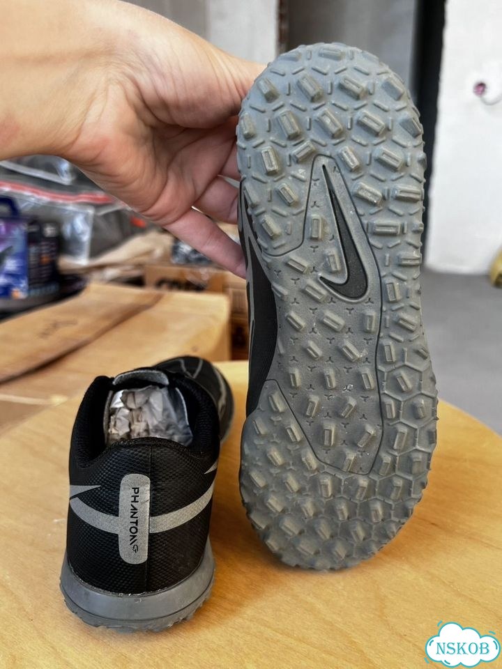 Футбольные бутсы nike фото 4