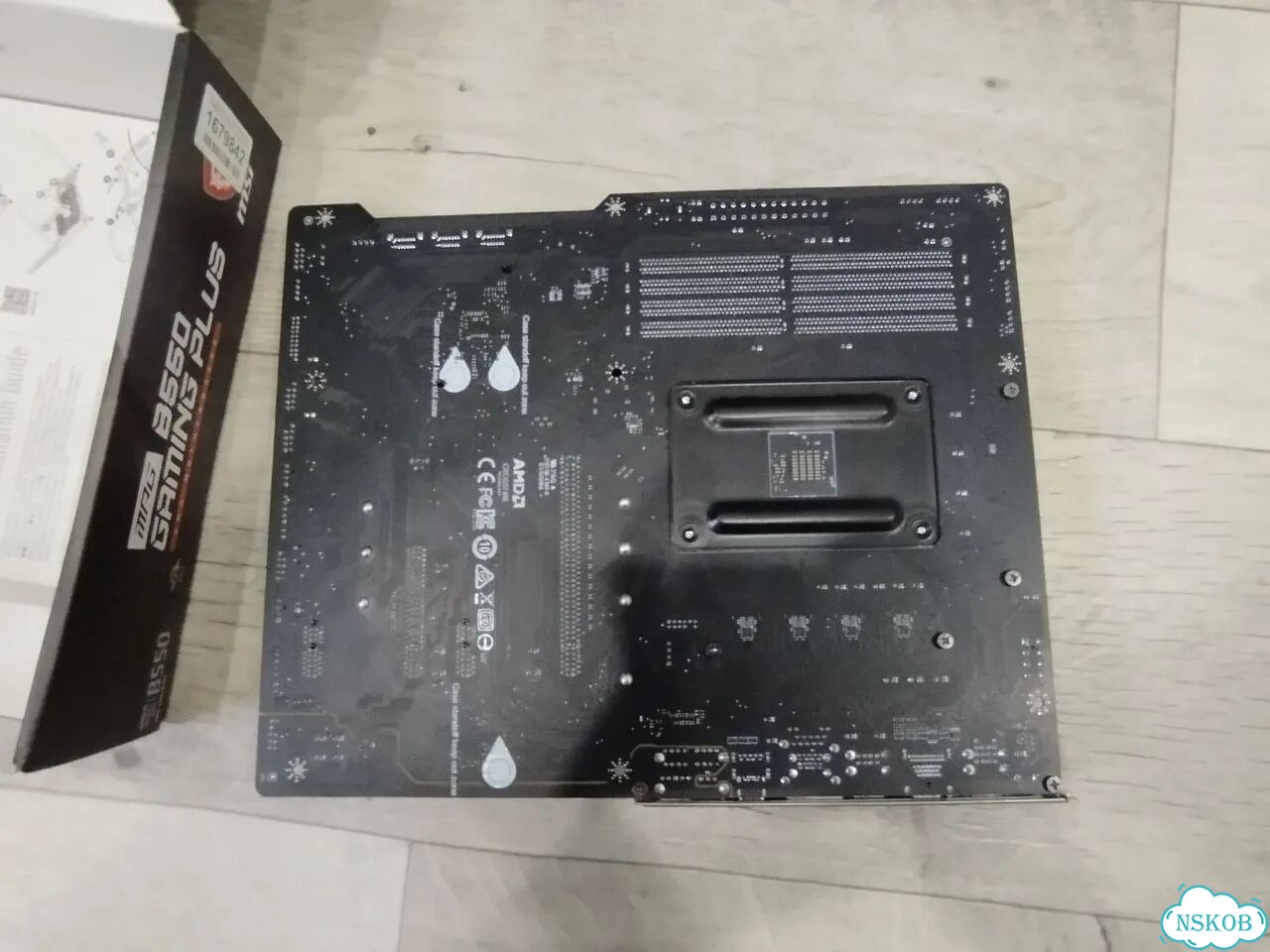 Материнская плата MSI mpg b550 gaming plus фото 4