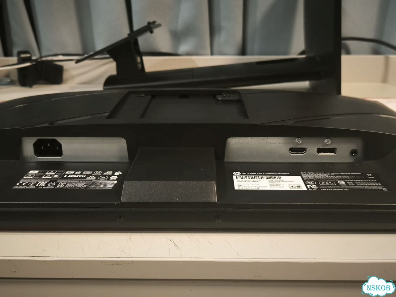 Монитор hp 144 гц с кронштейном фото 9
