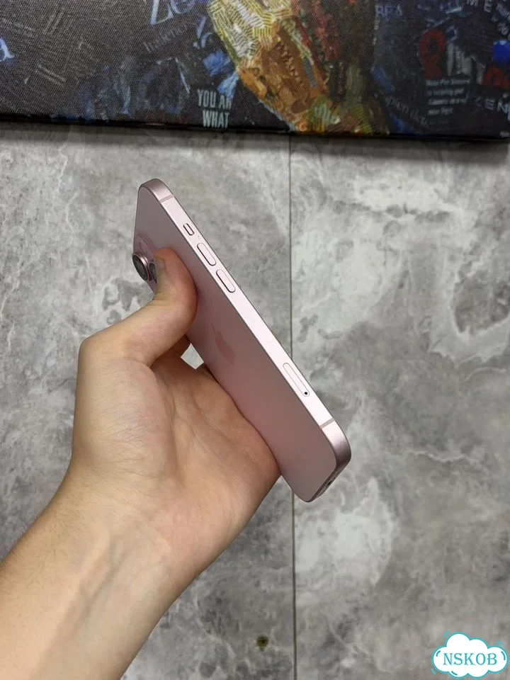 iPhone 15, 128 ГБ, SIM + eSIM фото 6