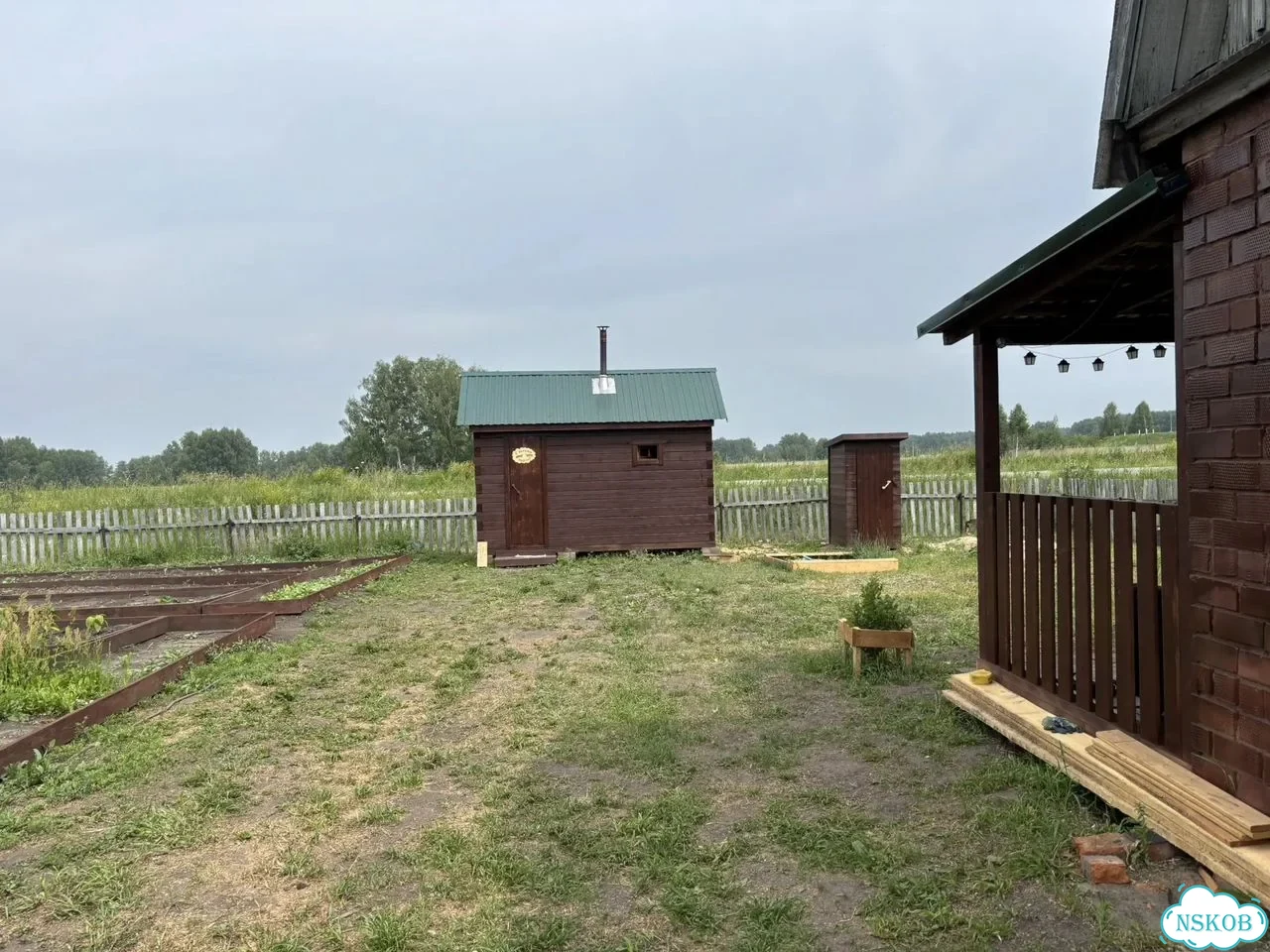 Дом 10 м² на участке 5 сот. фото 3