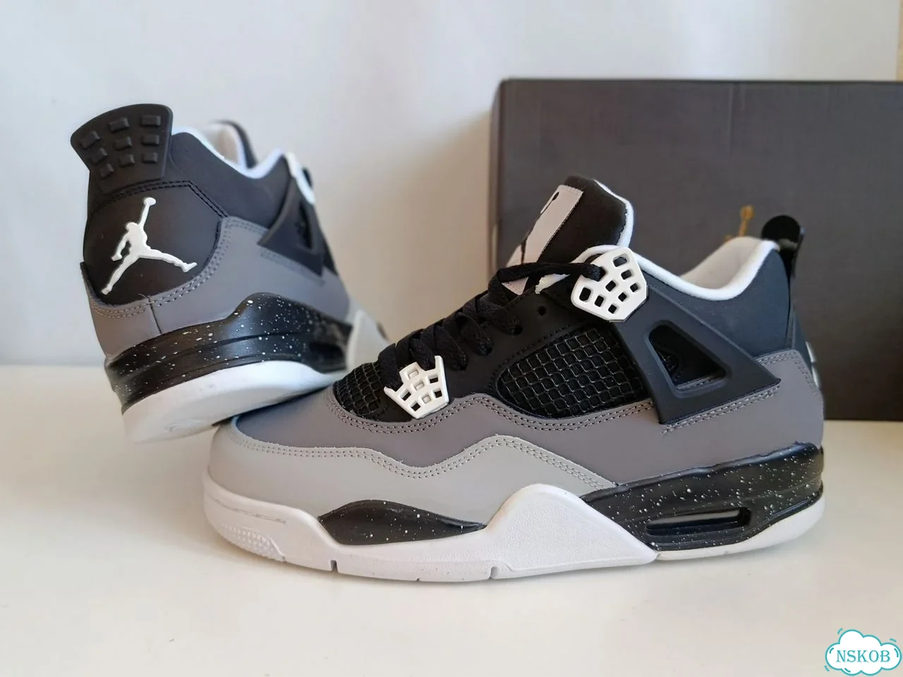 Кроссовки Nike Air Jordan 4 Retro фото 6