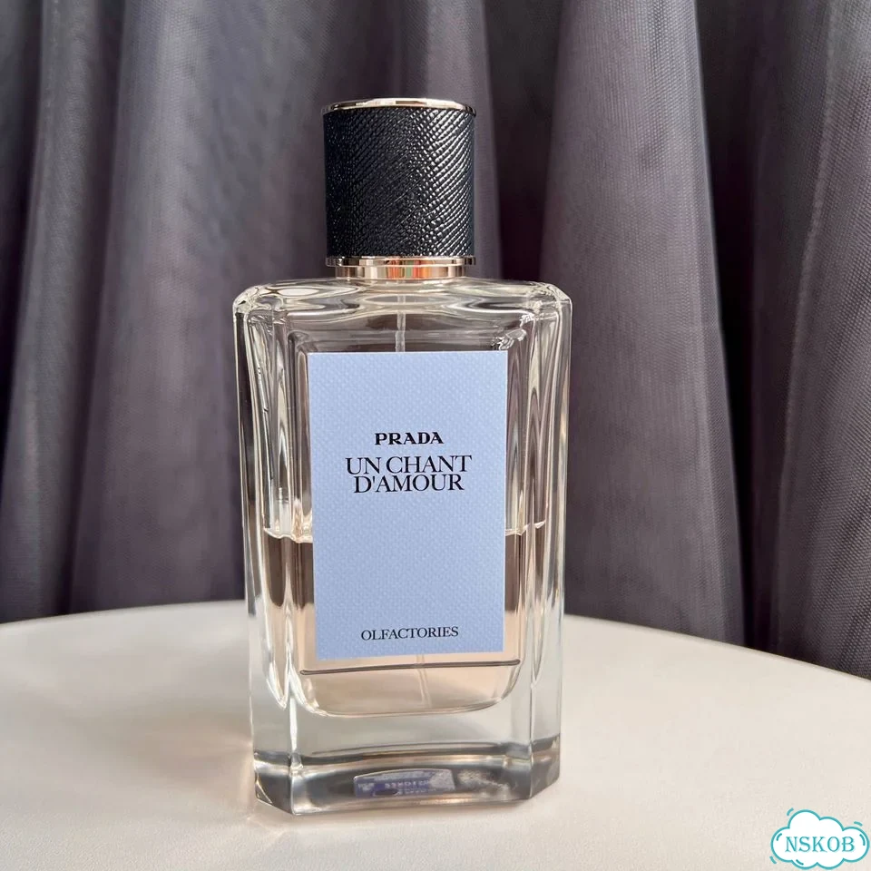 Un Chant D’Amour Prada фото 1