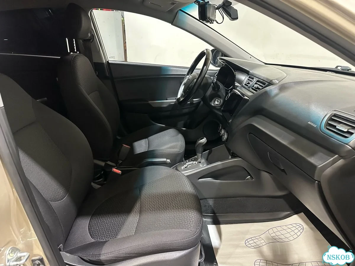 Kia Rio 1.4 AT, 2015, 124 643 км фото 15