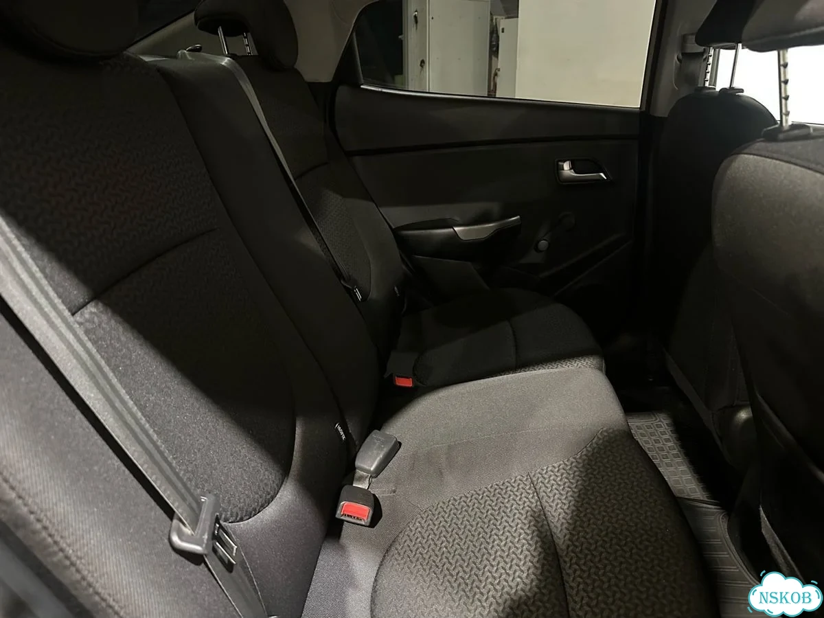 Kia Rio 1.4 AT, 2015, 124 643 км фото 18
