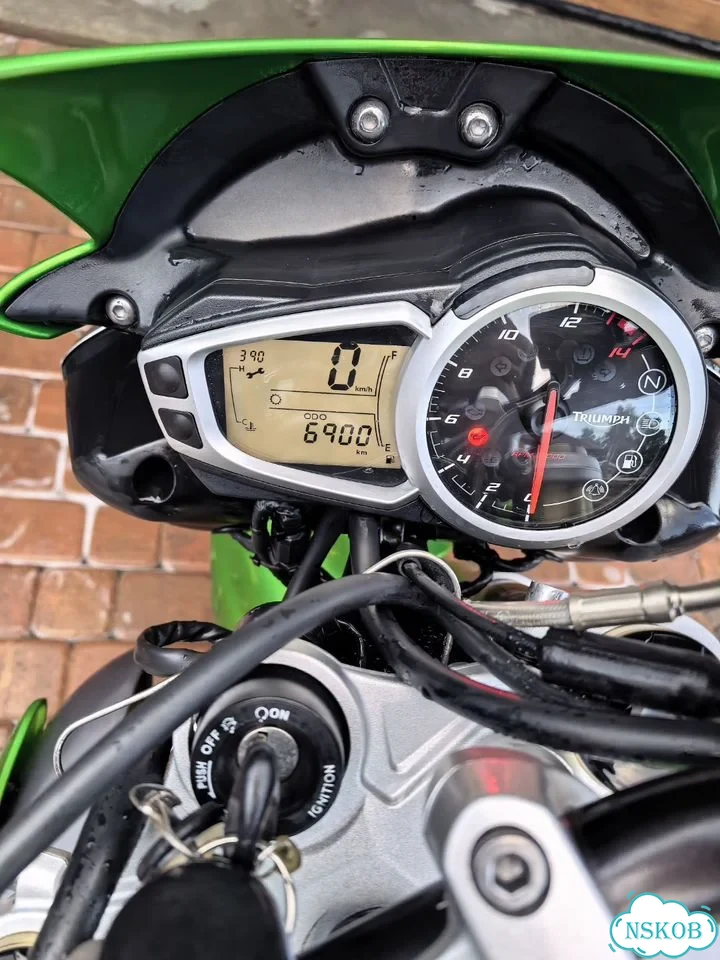 Triumph Speed Triple, 2013, 6 900 км фото 12