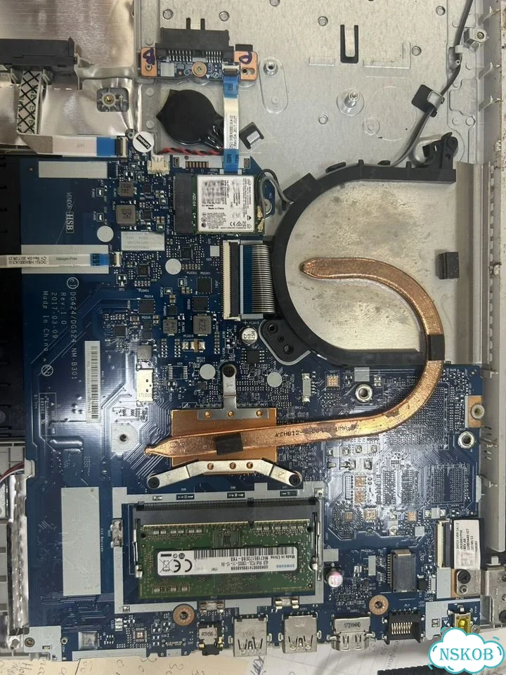 Ноутбук Lenovo 80XR ideapad 320-15IAP фото 2