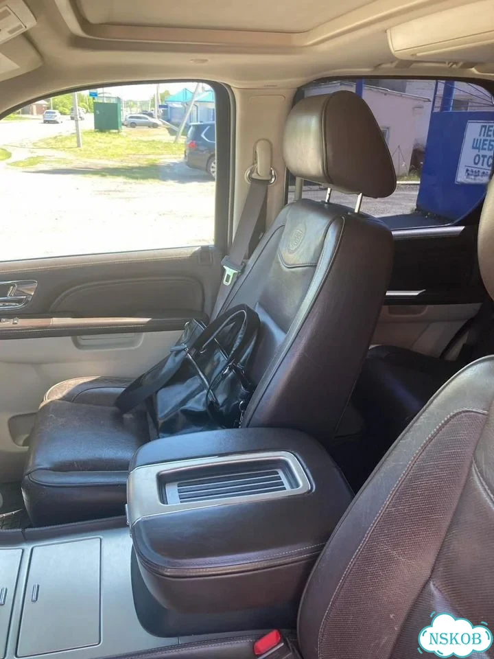 Cadillac Escalade 6.2 AT, 2014, 220 300 км фото 13