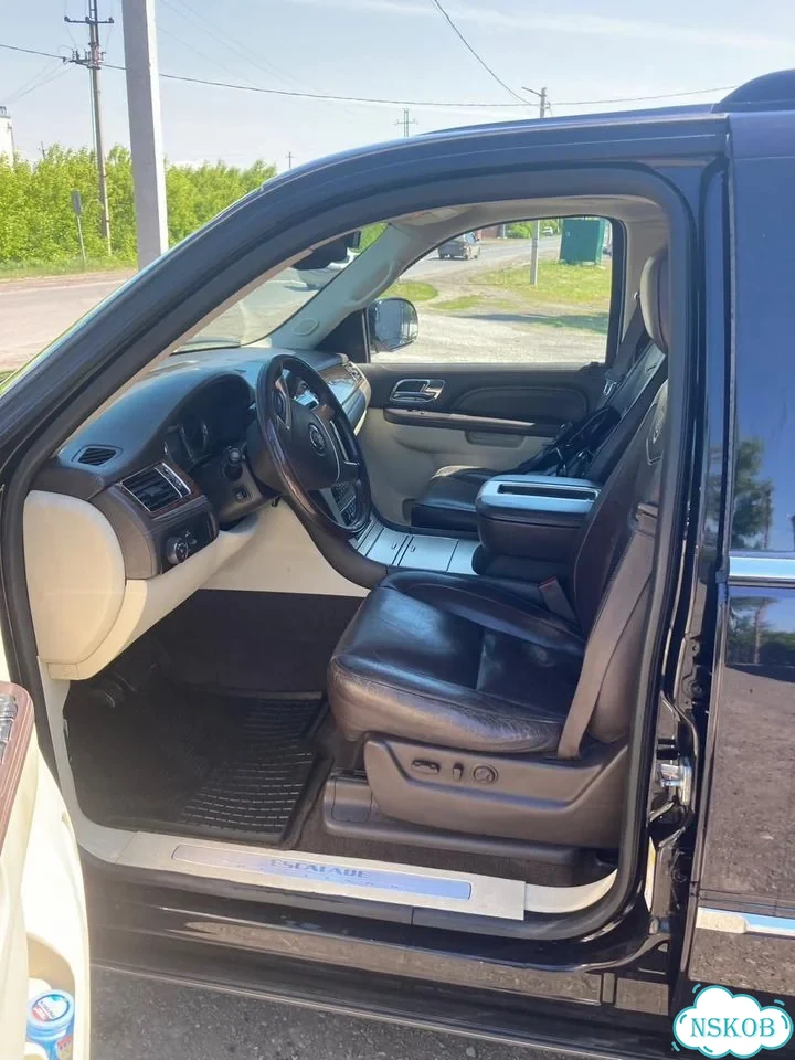 Cadillac Escalade 6.2 AT, 2014, 220 300 км фото 21