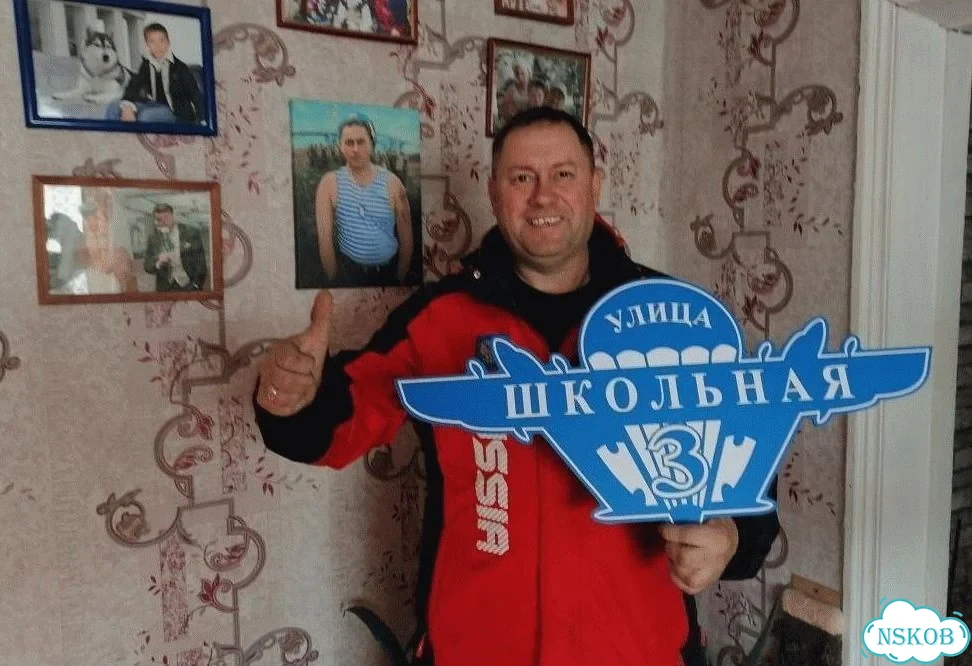 Табличка в любом цвете от дизайнера с производства фото 1