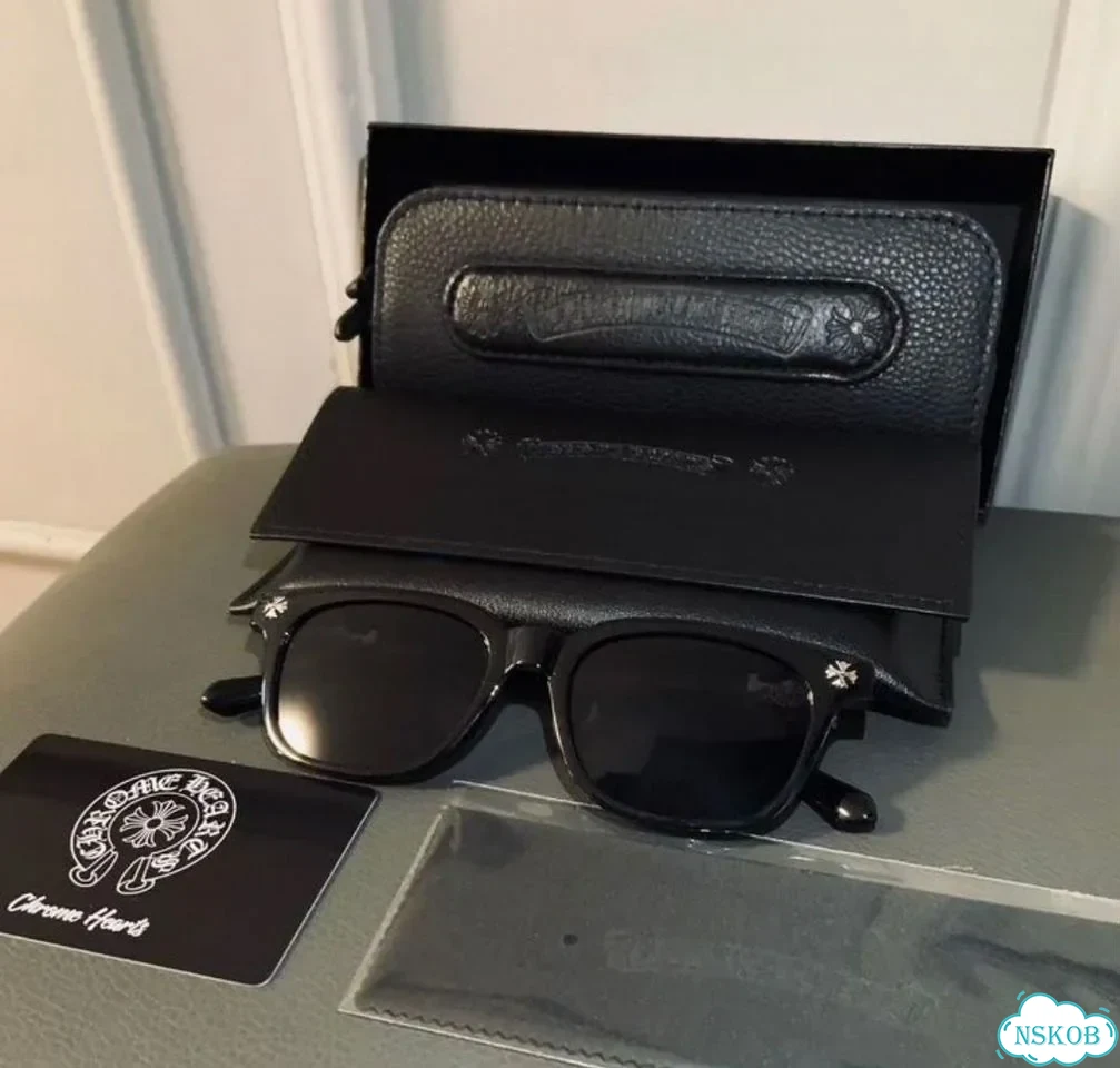 Солнцезащитные очки chrome hearts фото 2