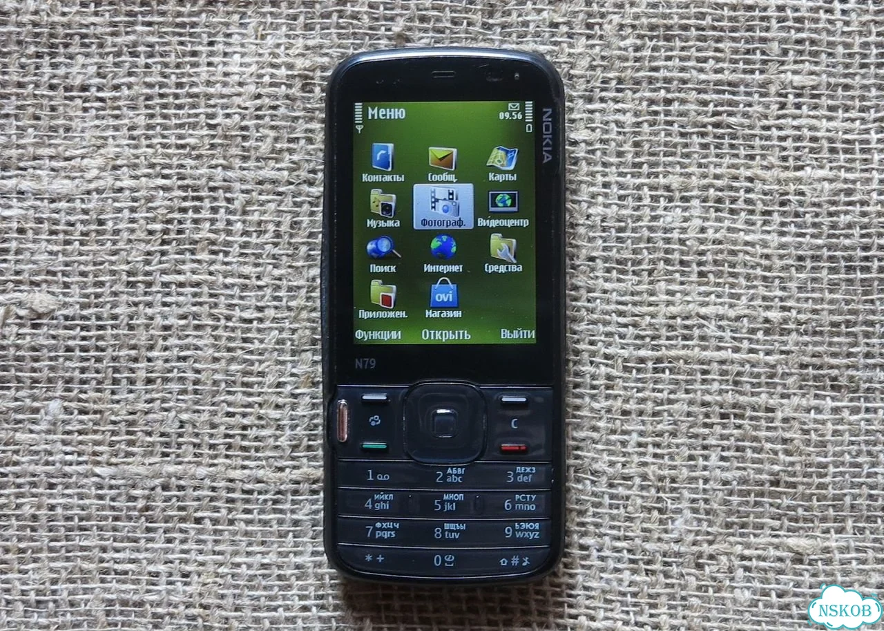 Nokia N79 фото 2