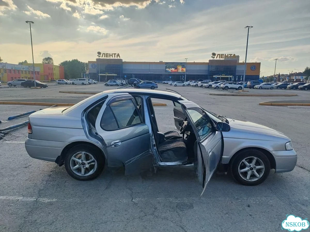Nissan Sunny 1.5 AT, 2002, 330 000 км фото 19